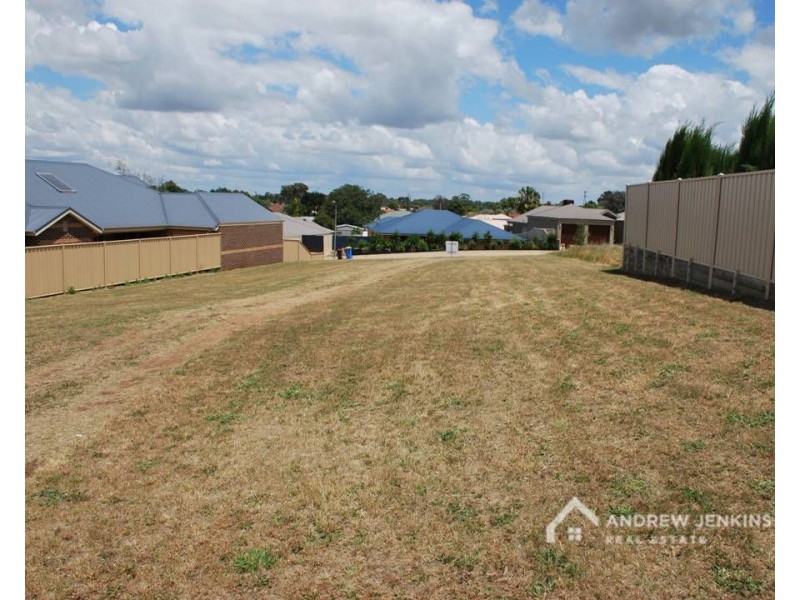 29 Apricot Circuit, Cobram VIC 3644
