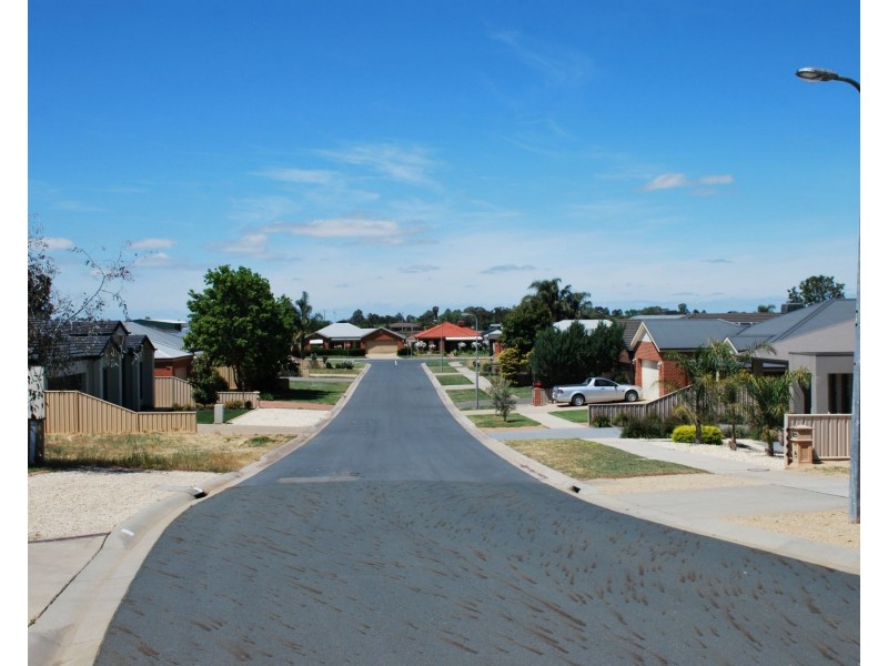 29 Apricot Circuit, Cobram VIC 3644