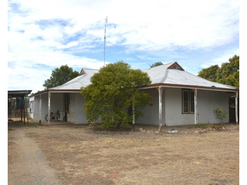 16-18 Davis Street, Berrigan NSW 2712