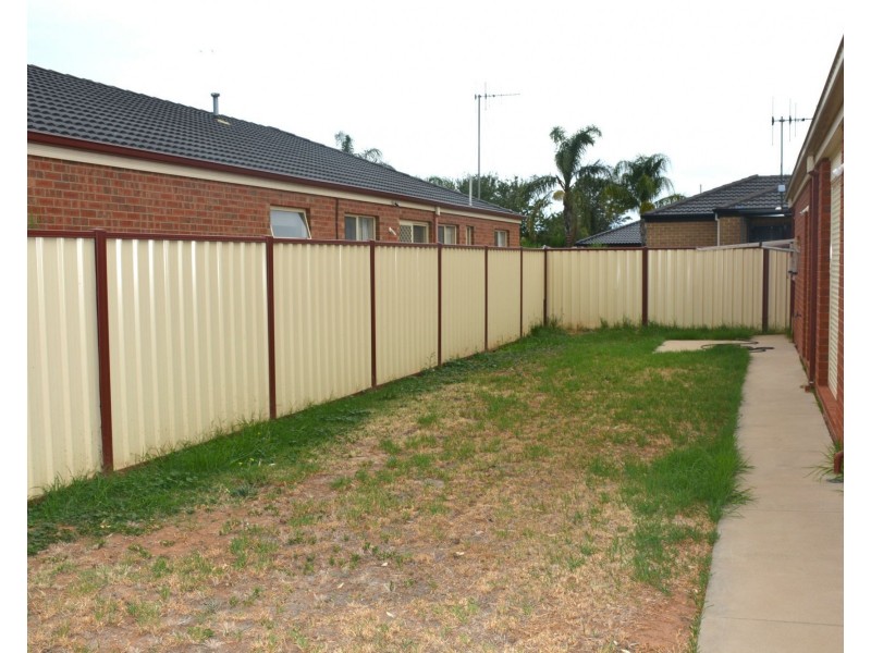 1 Elberta Court, Cobram VIC 3644