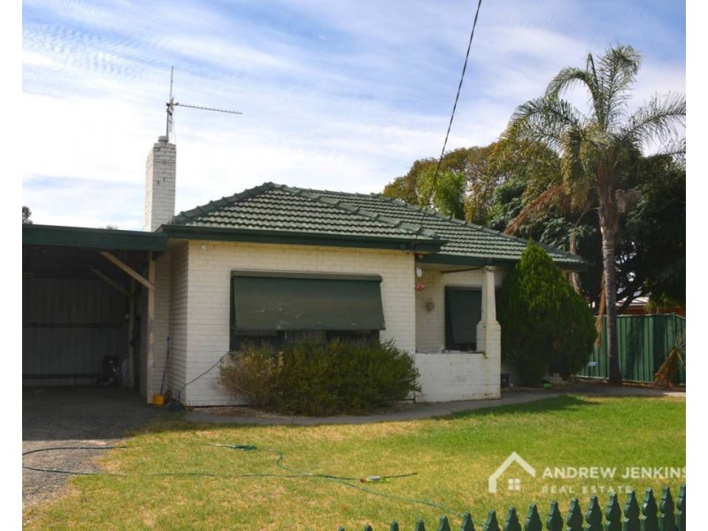 4 Campbell Road, Cobram VIC 3644