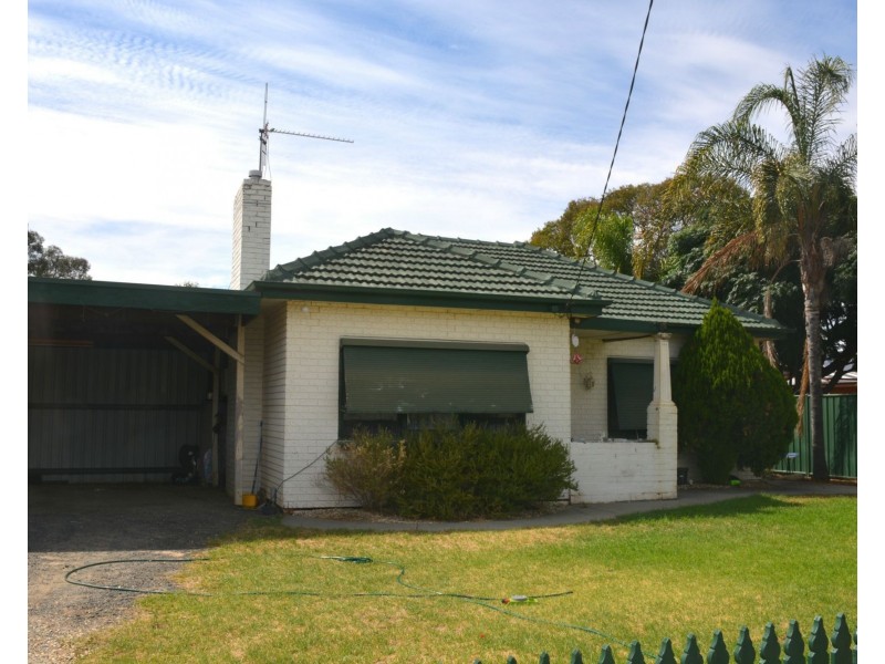 4 Campbell Road, Cobram VIC 3644