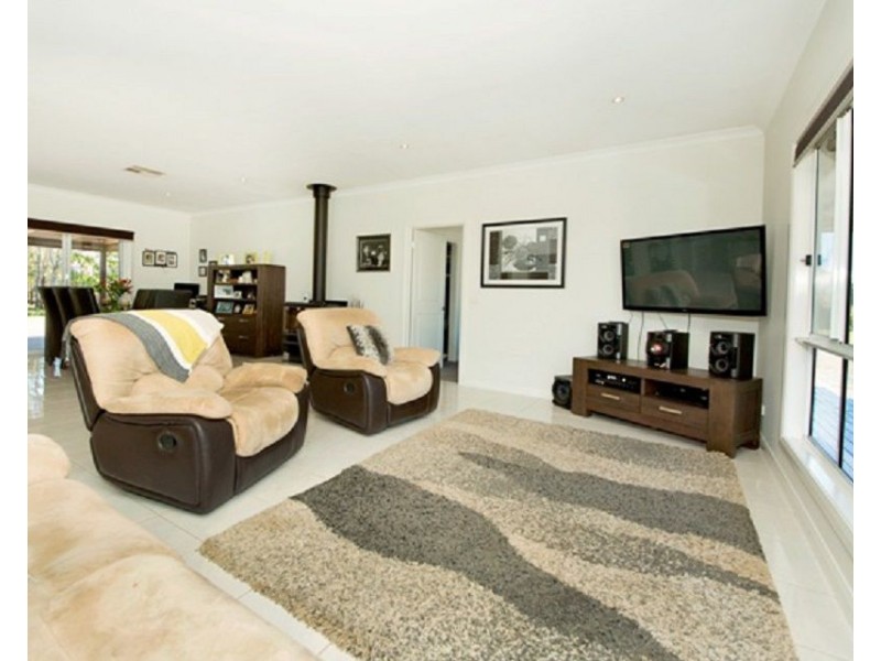 1622 Murray Valley Highway, Burramine VIC 3730