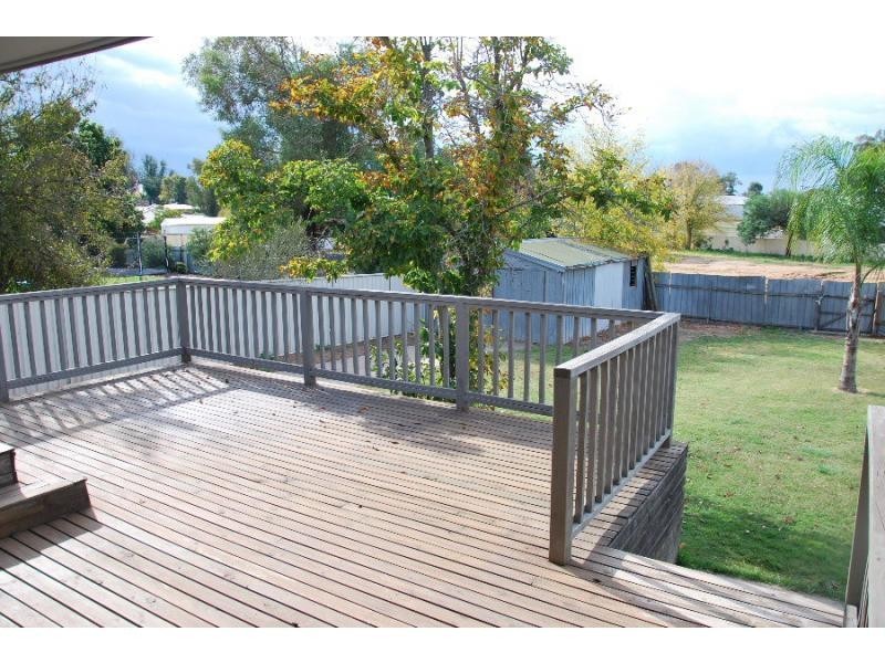 30 Hughes Street, Barooga NSW 3644