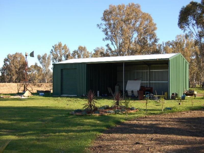00 Tocumwal-Benalla Road, Koonoomoo VIC 3644