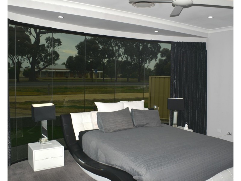 29A Murray Valley Hwy, Cobram VIC 3644