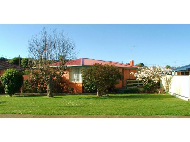 26 Van Diemans Crescent, Burnie TAS 7320
