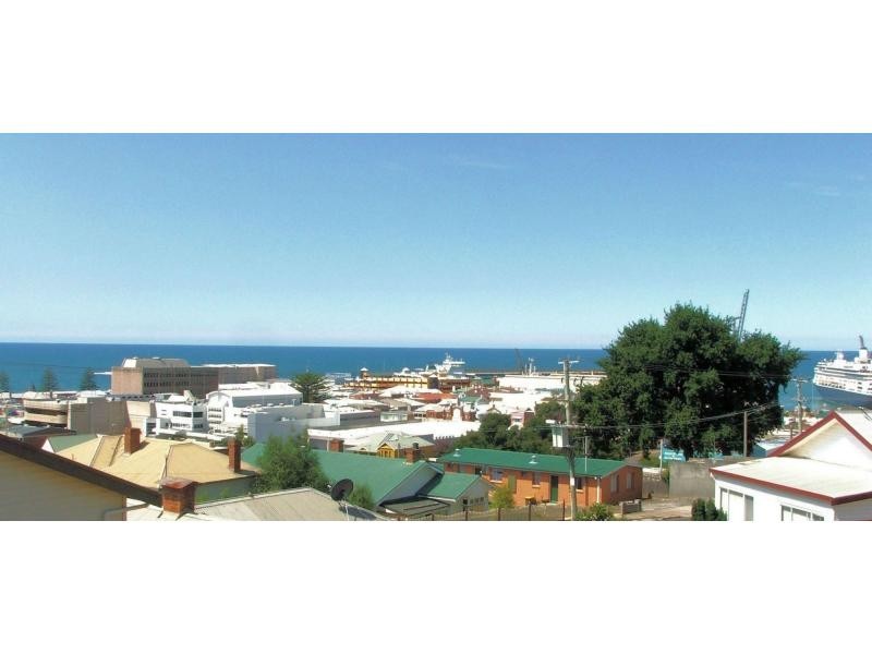 30 Hodgman Street, Burnie TAS 7320