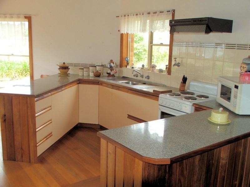 246 Penguin Road, Penguin TAS 7316