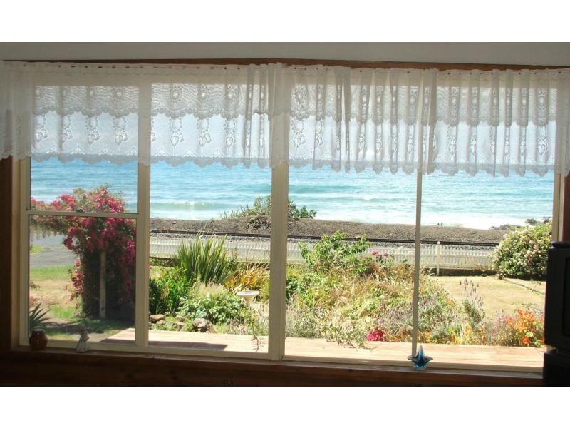 246 Penguin Road, Penguin TAS 7316