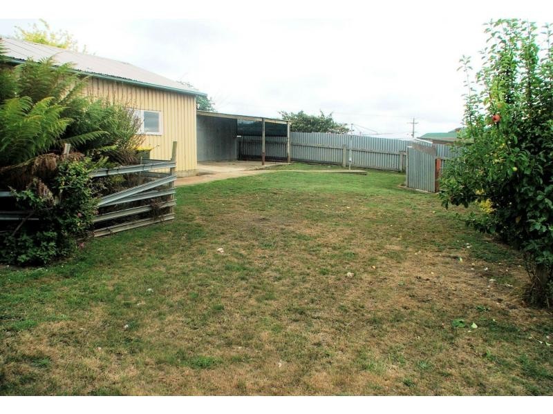 8 Fielding Street, Penguin TAS 7316