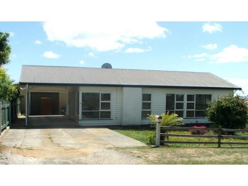 8 Fielding Street, Penguin TAS 7316