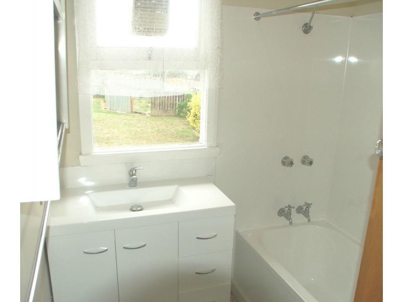 8 Fielding Street, Penguin TAS 7316