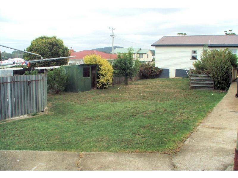 8 Fielding Street, Penguin TAS 7316