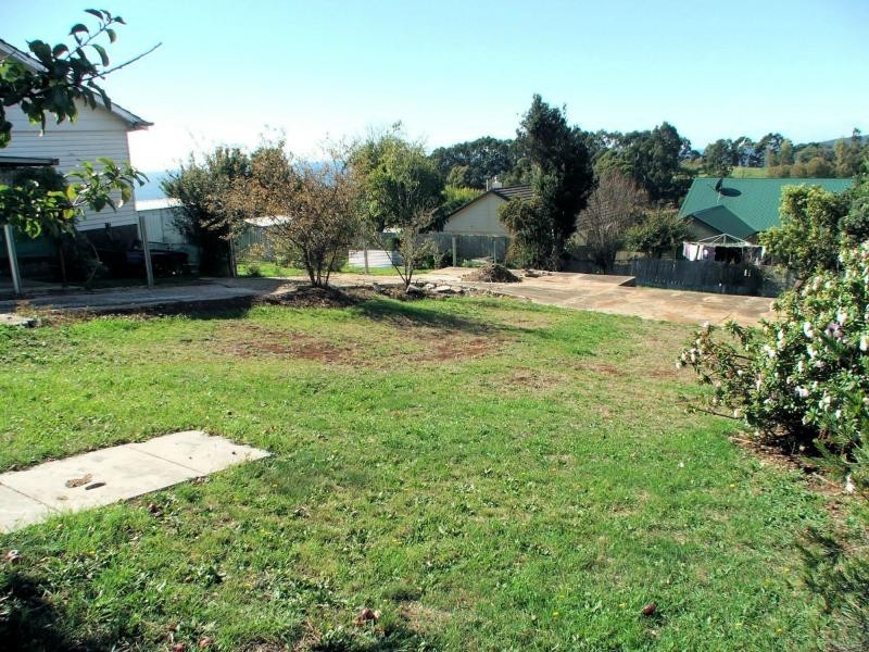 35 Mark Street, Hillcrest TAS 7320