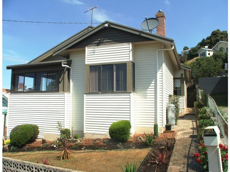 30 Hodgman Street, Burnie TAS 7320