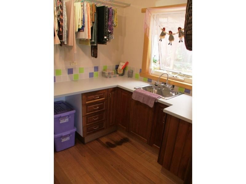 24 Elizabeth Street, Penguin TAS 7316