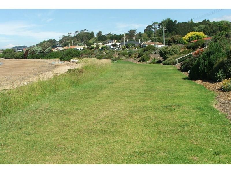 136 Main Road, Penguin TAS 7316