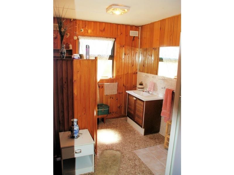 88 South Road, Penguin TAS 7316