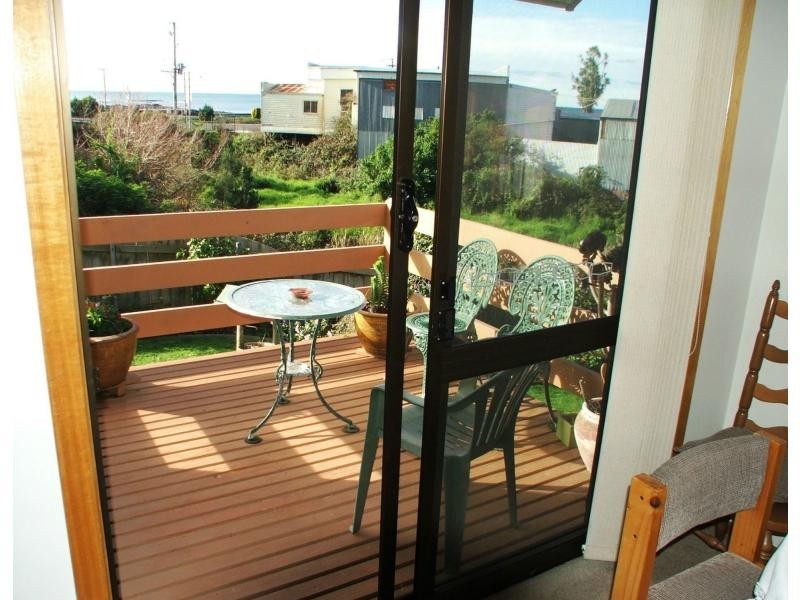 Unit 1/3 Coroneagh Street, Penguin TAS 7316