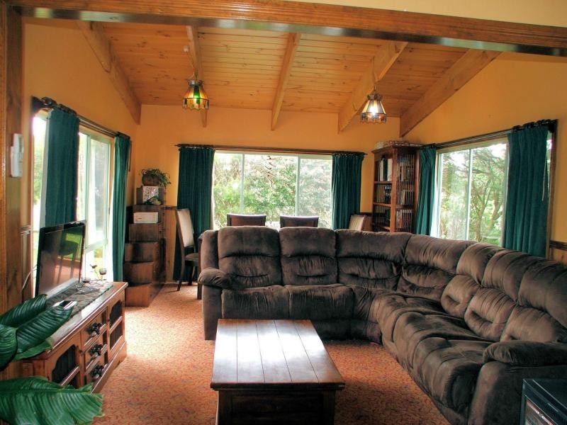 83 Pine Road, Penguin TAS 7316