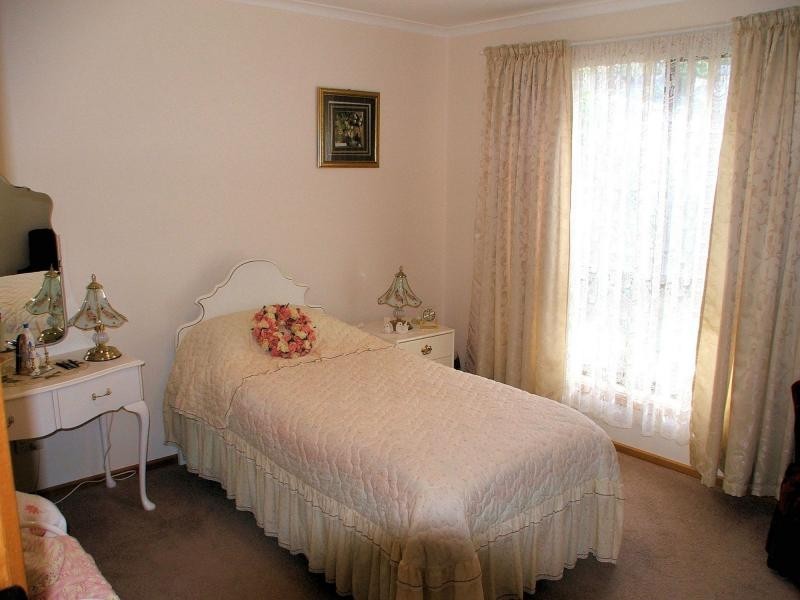 Unit 1/3 Coroneagh Street, Penguin TAS 7316