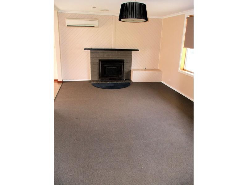 14 Yaxley Street, Penguin TAS 7316