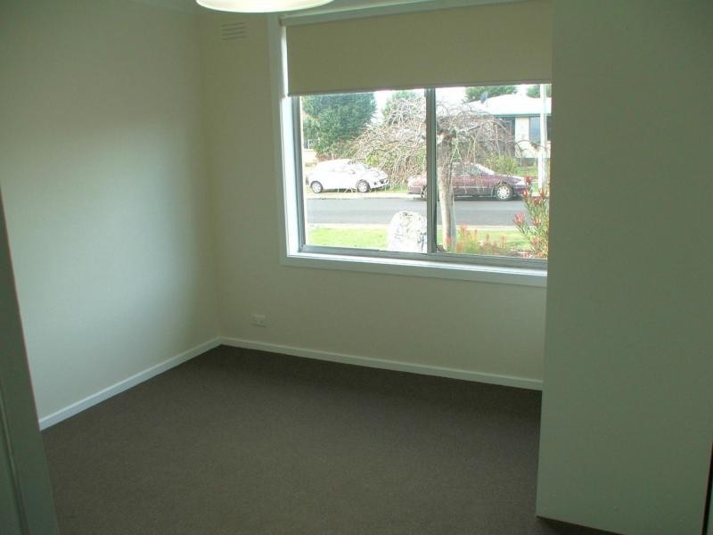 14 Yaxley Street, Penguin TAS 7316