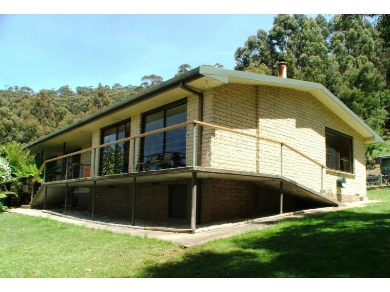 284 Dial Road Road, Penguin TAS 7316