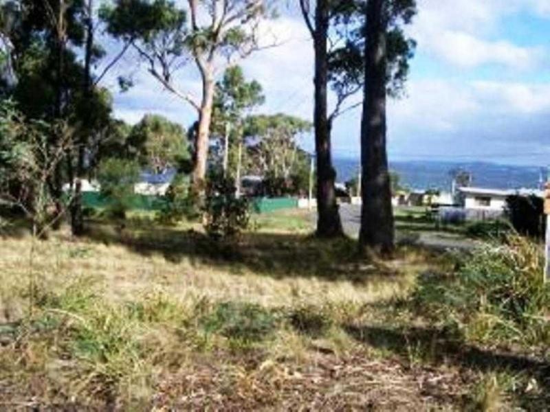 6 Oak Street, Primrose Sands TAS 7173