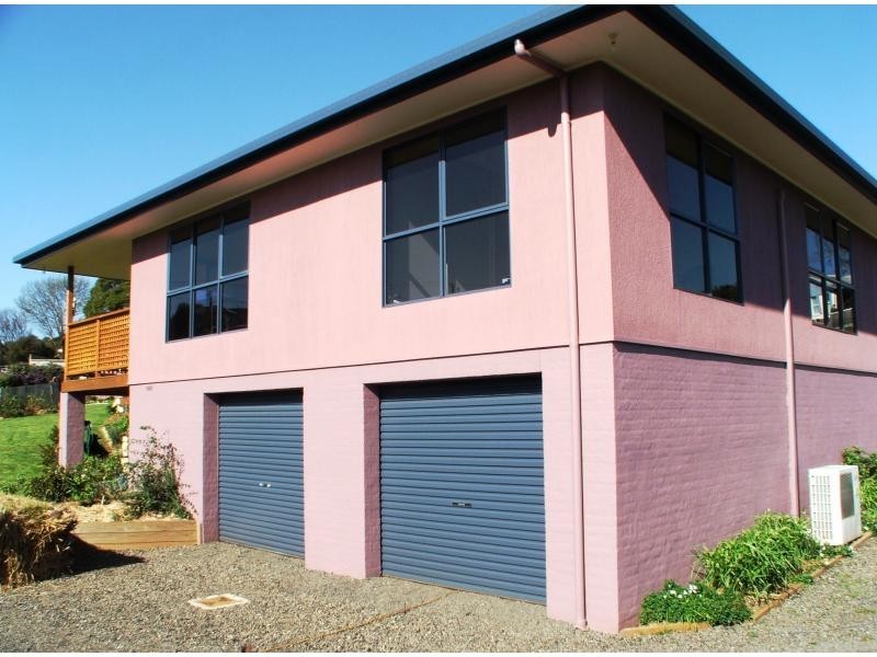 5 Southwood Avenue, Penguin TAS 7316