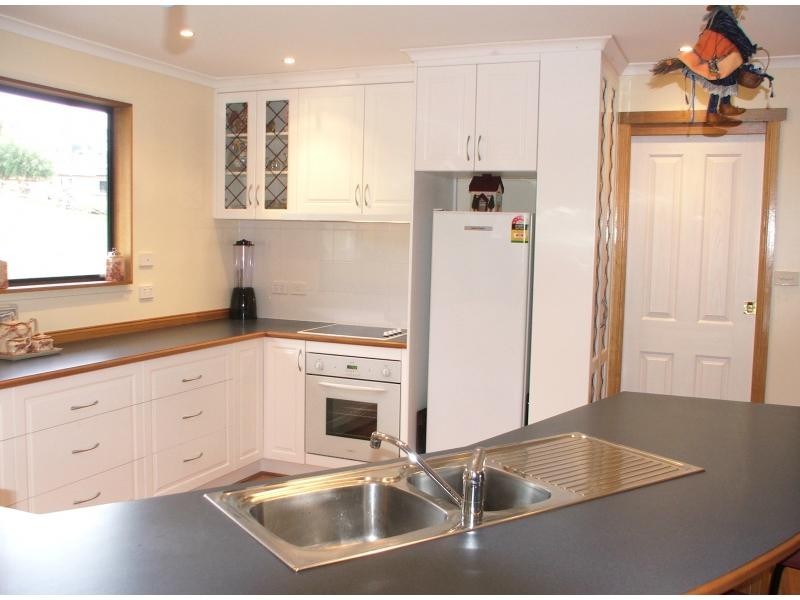 5 Southwood Avenue, Penguin TAS 7316