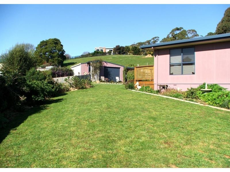 5 Southwood Avenue, Penguin TAS 7316
