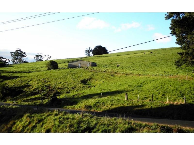 341 Creamery Road, Penguin TAS 7316