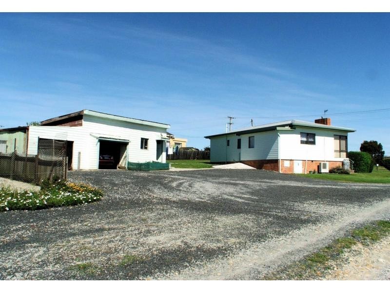 25 Pine Road, Penguin TAS 7316