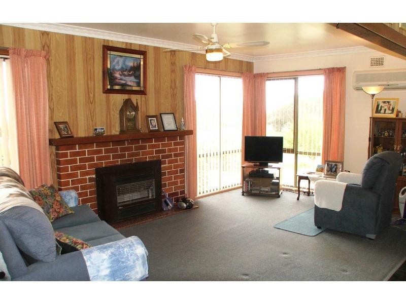 25 Pine Road, Penguin TAS 7316