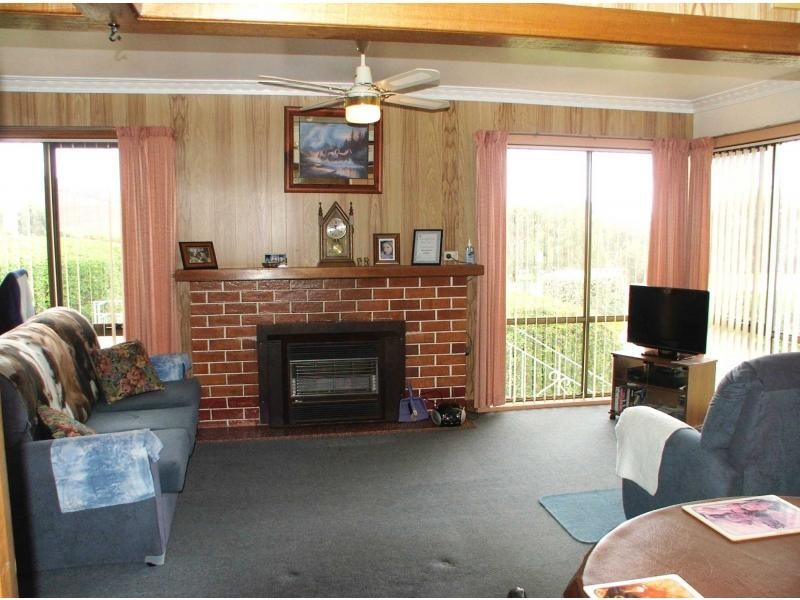 25 Pine Road, Penguin TAS 7316