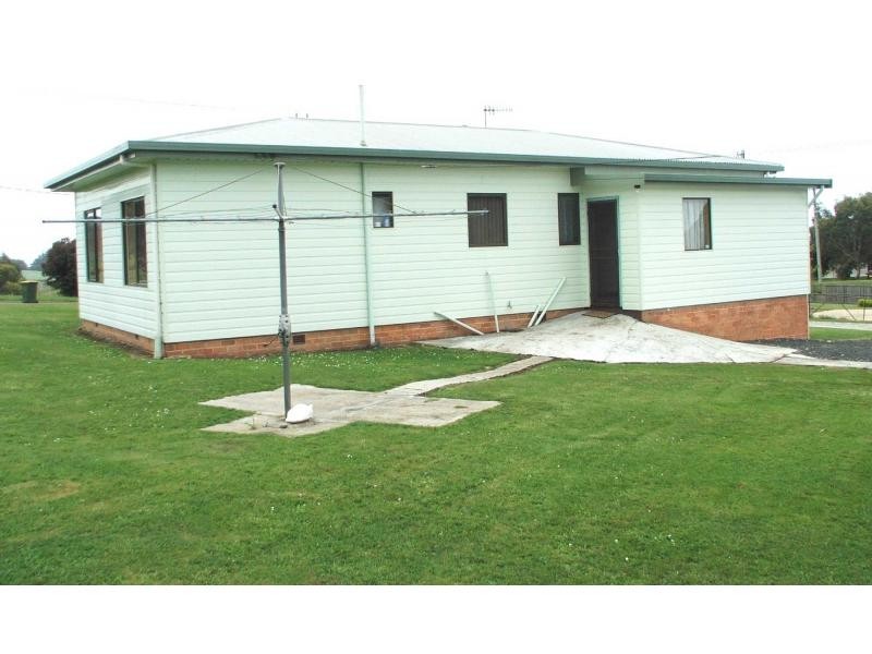 25 Pine Road, Penguin TAS 7316