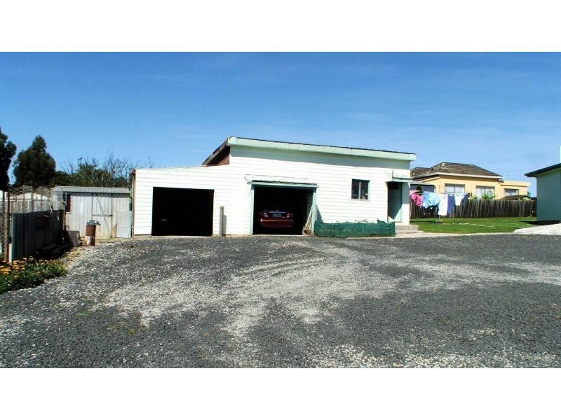 25 Pine Road, Penguin TAS 7316