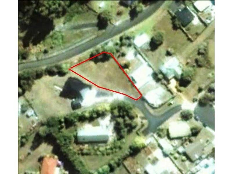 13 Evelyn Street, Penguin TAS 7316