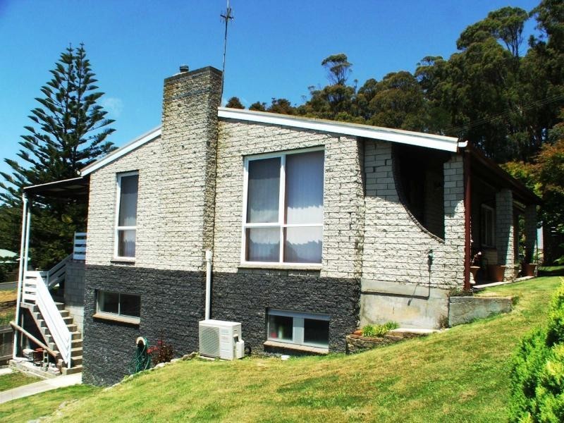 1A Pelissier Street, Somerset TAS 7322