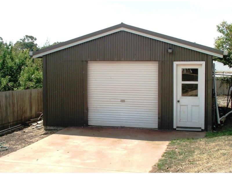 47 Deviation Road, Penguin TAS 7316