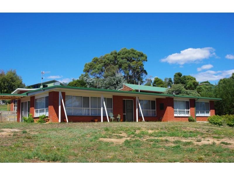 49 Deviation Road, Penguin TAS 7316