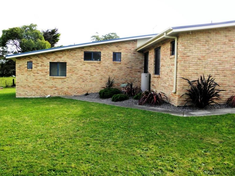 15 Dial Road, Penguin TAS 7316