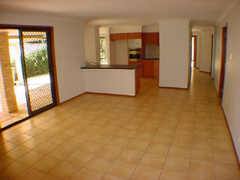 8 STARKEY Street, Palmwoods QLD 4555