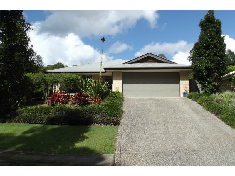 10 Davey Drive, Woombye QLD 4559