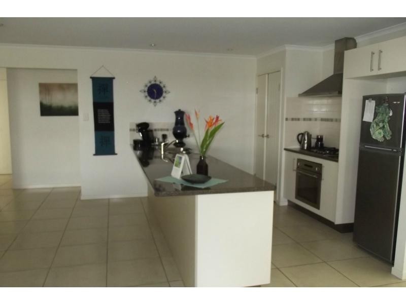 10 Davey Drive, Woombye QLD 4559