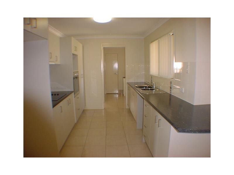 37 Robertson Drive, Burnside QLD 4560