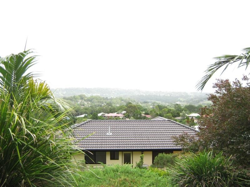 14 Kooyonga Court, Nambour QLD 4560