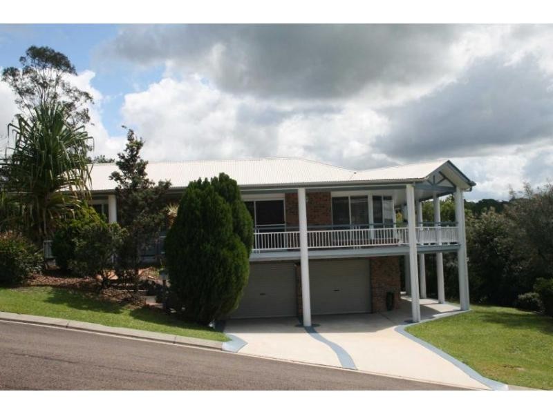 2 Eversleigh Court, Nambour QLD 4560